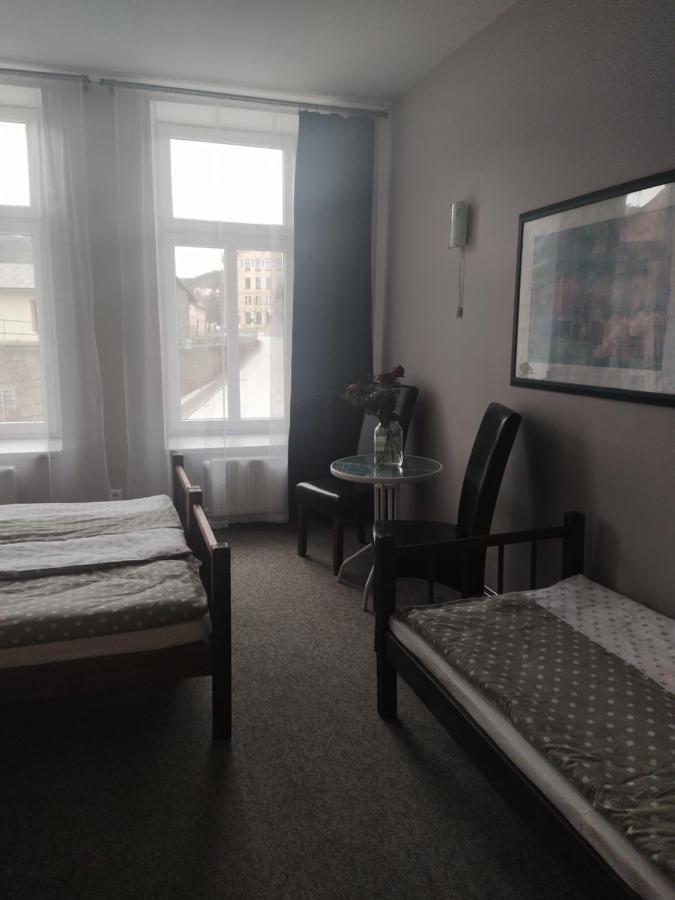 Hotel Koruna Penzion Teplice nad Metují Eksteriør bilde