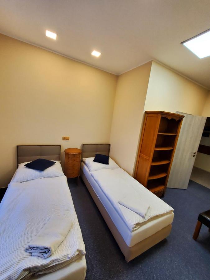 Hotel Koruna Penzion Teplice nad Metují Eksteriør bilde